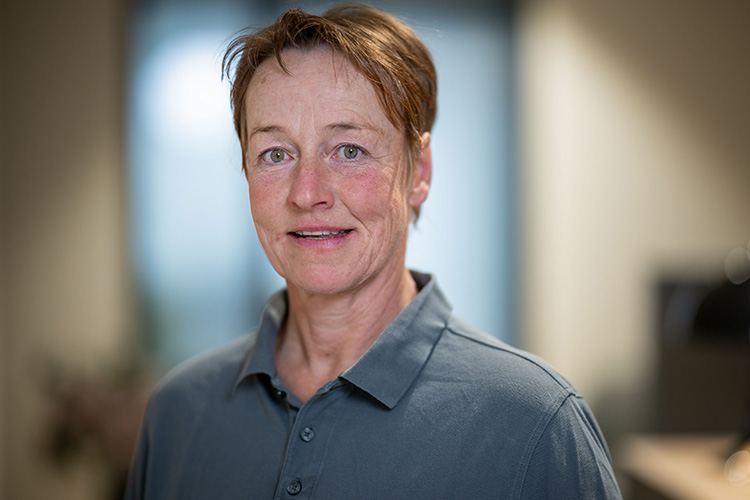 Praxis für Osteopathie & Physiotherapie | Peter Schröder: Andrea Mense Portrait