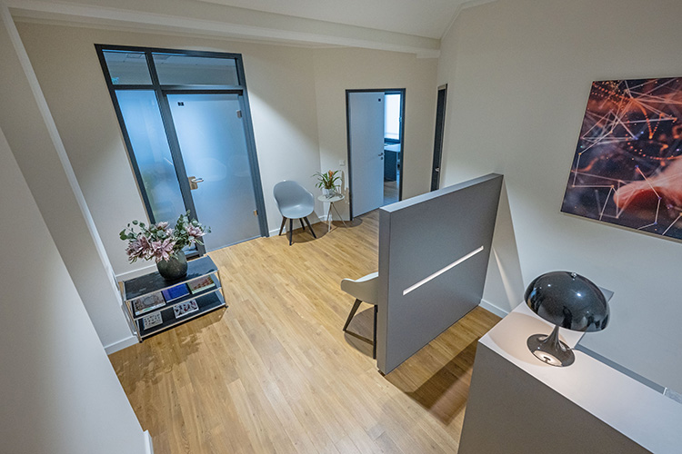 Anmeldung und Wartebereich bei Peter Schröder, Praxis für Osteopathie & Physiotherapie, Bielefeld